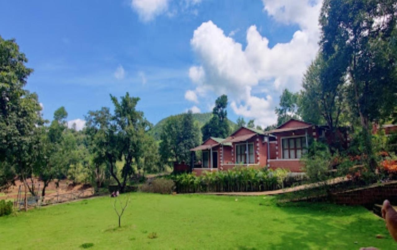 Hotel River Orchid Resort Satara Luaran gambar