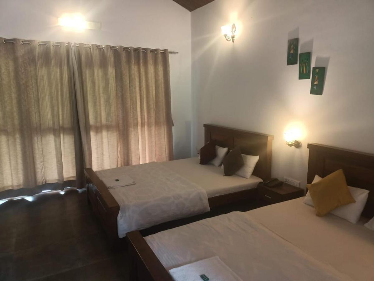 Hotel River Orchid Resort Satara Luaran gambar