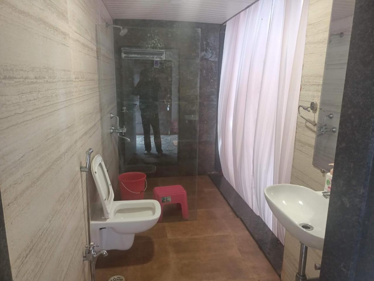 Hotel River Orchid Resort Satara Luaran gambar